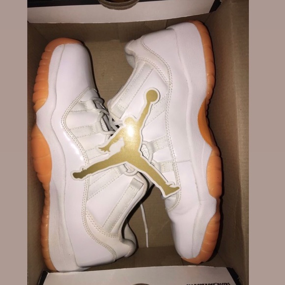 Jordan Shoes - Jordan 11- Low Citrus